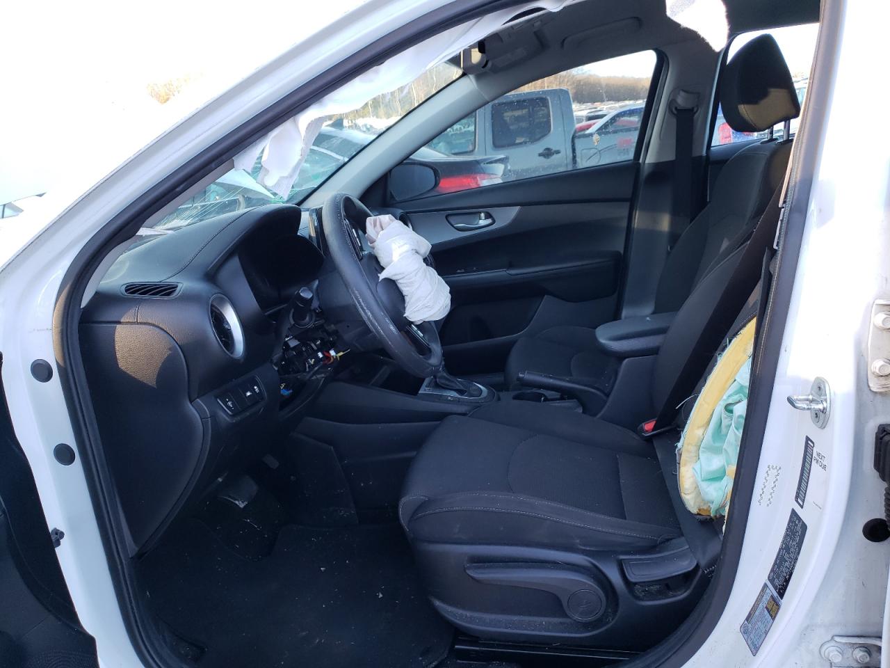 2019 Kia Forte - Image 7