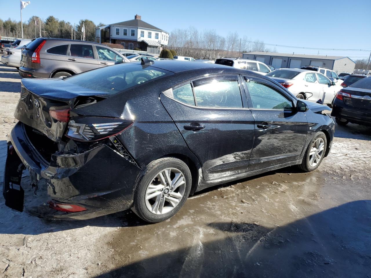 2020 Hyundai Elantra - Image 3