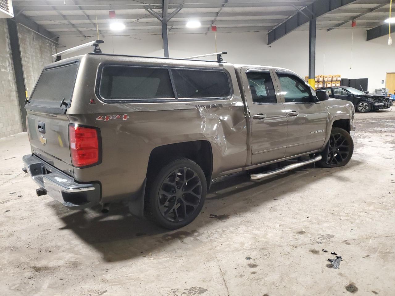 2015 Chevrolet Silverado - Image 3