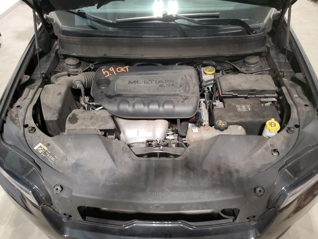 2019 Jeep Grand Cherokee - Image 12