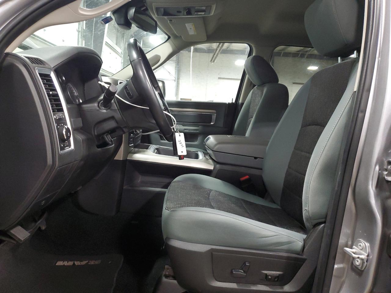 2019 RAM 1500 - Image 7