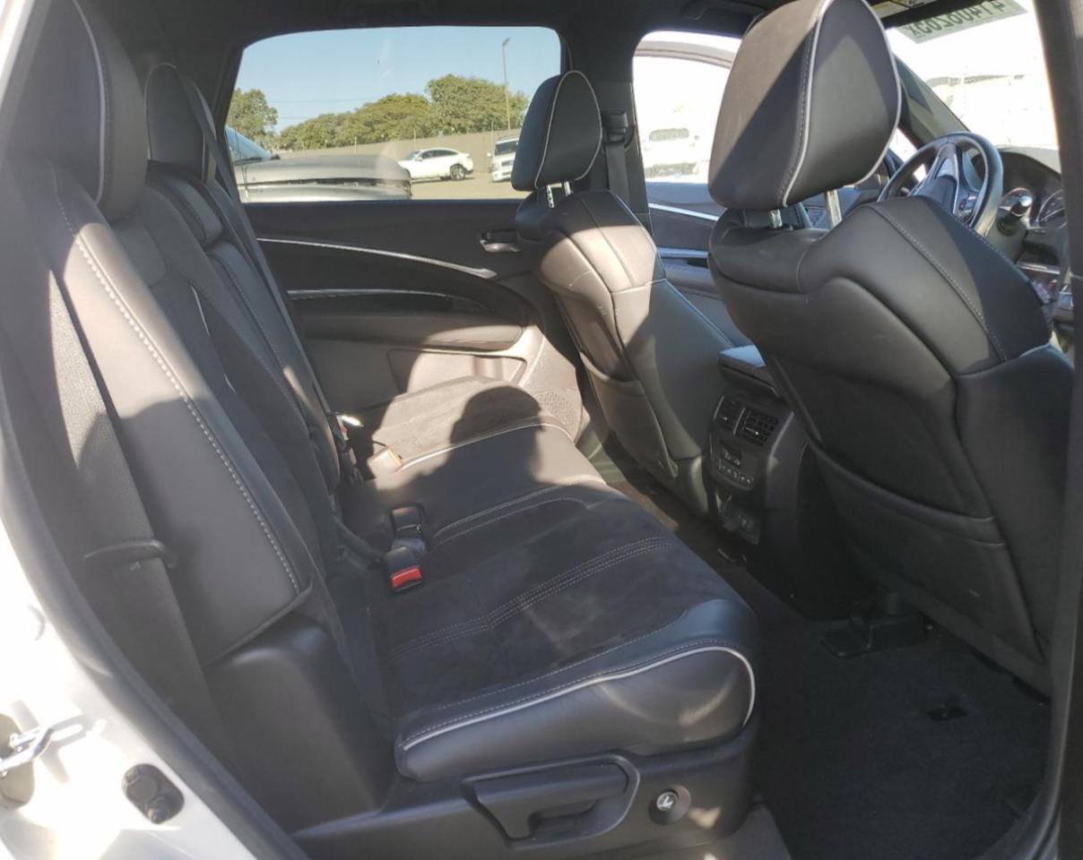 2019 Acura MDX - Image 12