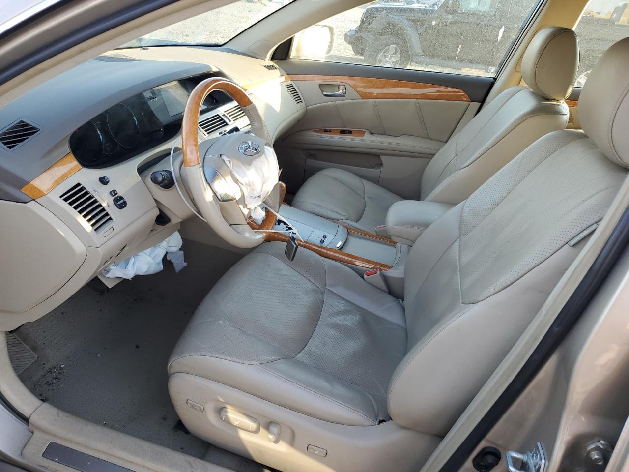2006 Toyota Avalon - Image 7