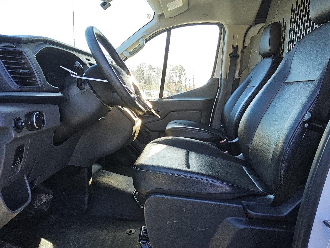 2023 Ford Transit - Image 7