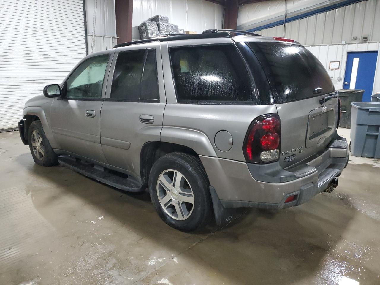 2005 Chevrolet TrailBlazer - Image 2