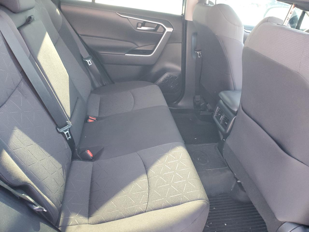 2021 Toyota RAV 4 - Image 11