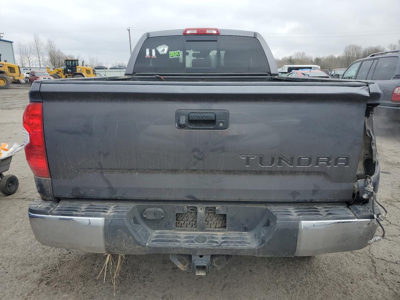 5TFUY5F14JX689816 TOYOTA TUNDRA 2018