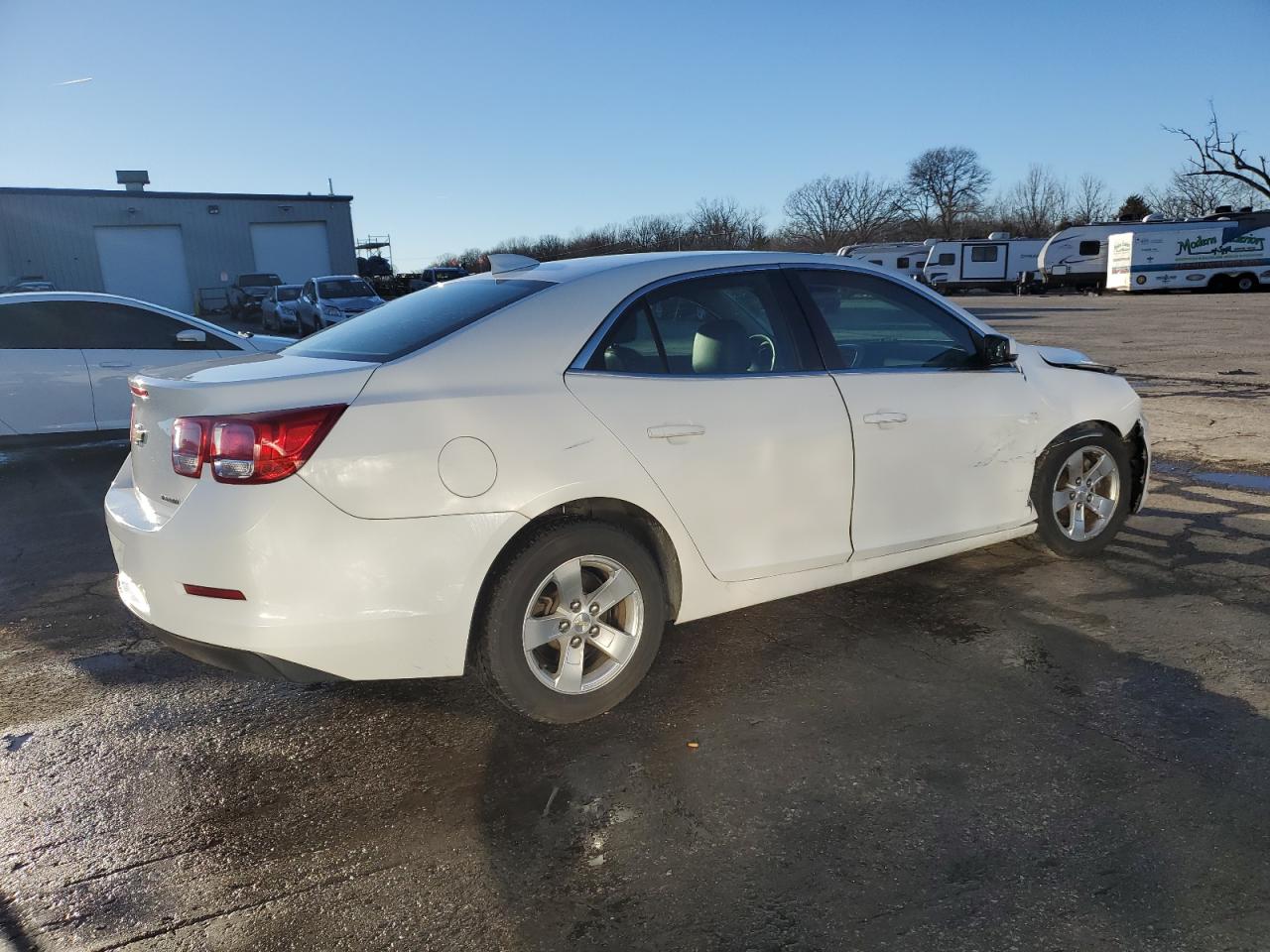 2016 Chevrolet Malibu - Image 3