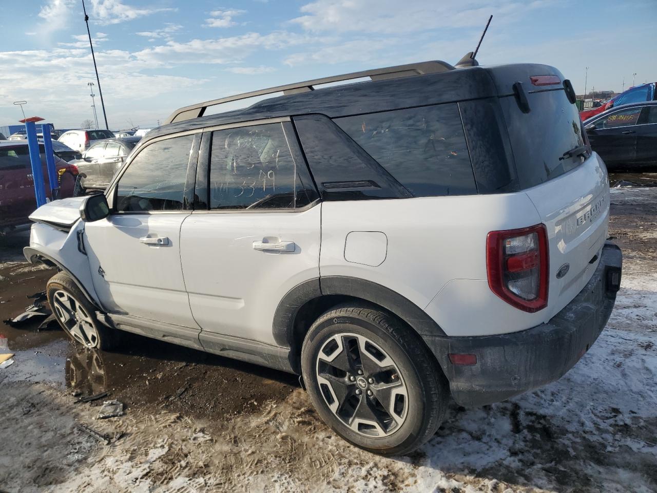 2021 Ford Bronco - Image 2