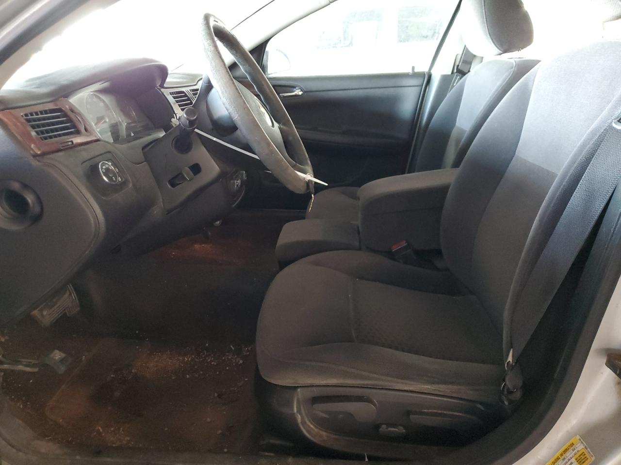 2009 Chevrolet Impala - Image 7