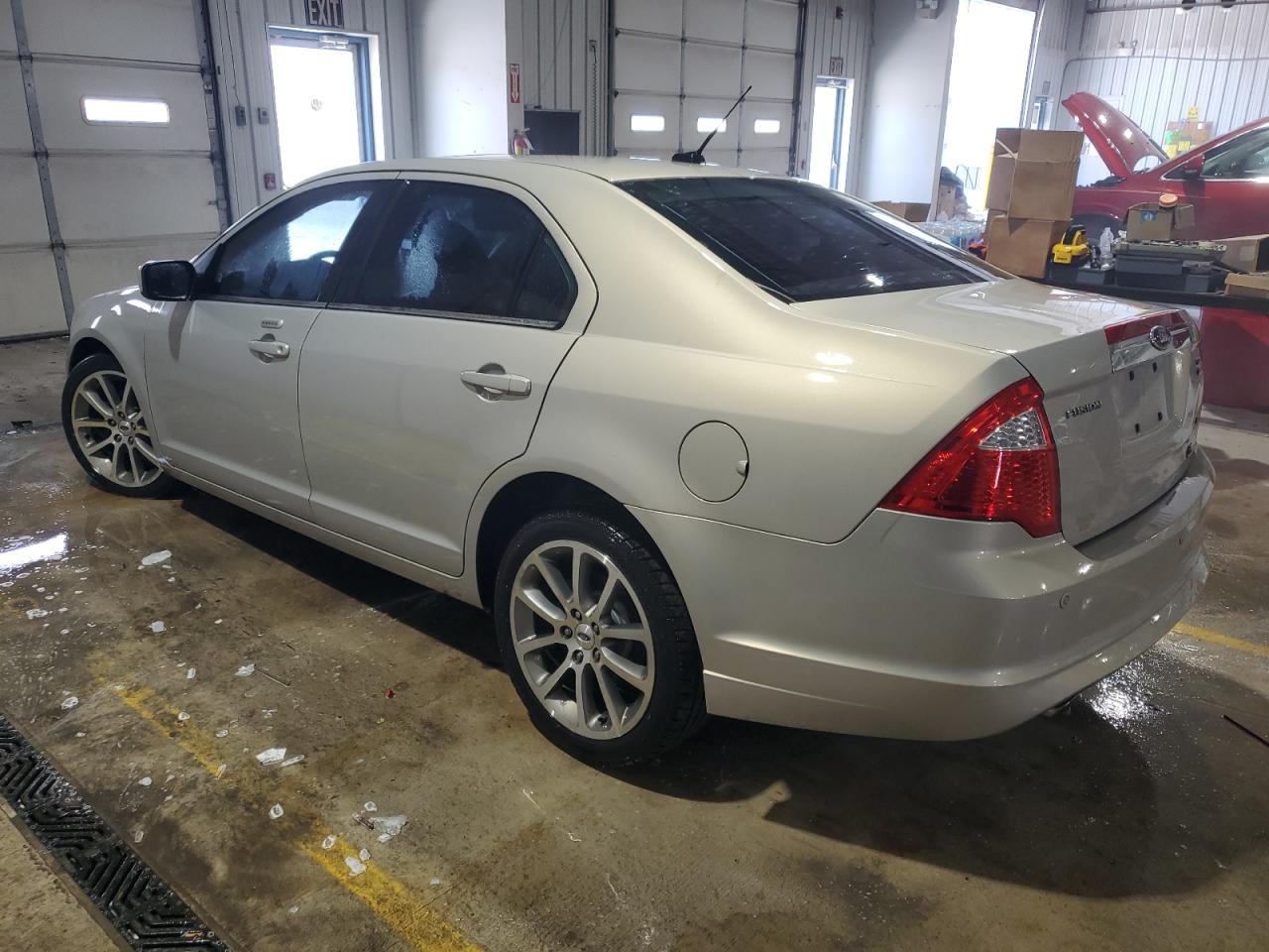 2010 Ford Fusion - Image 2