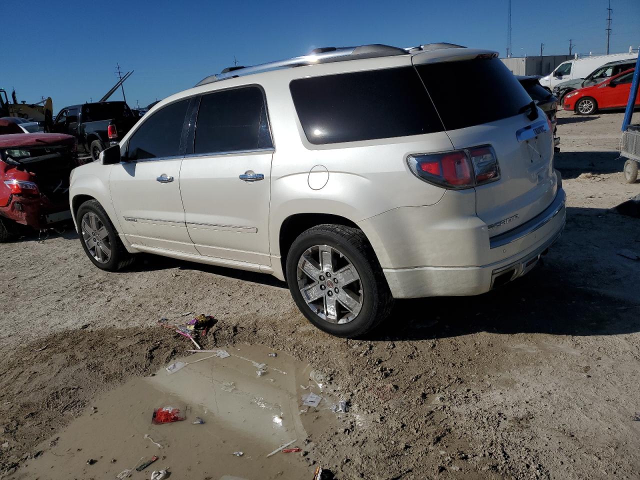 2013 GMC Acadia - Image 2