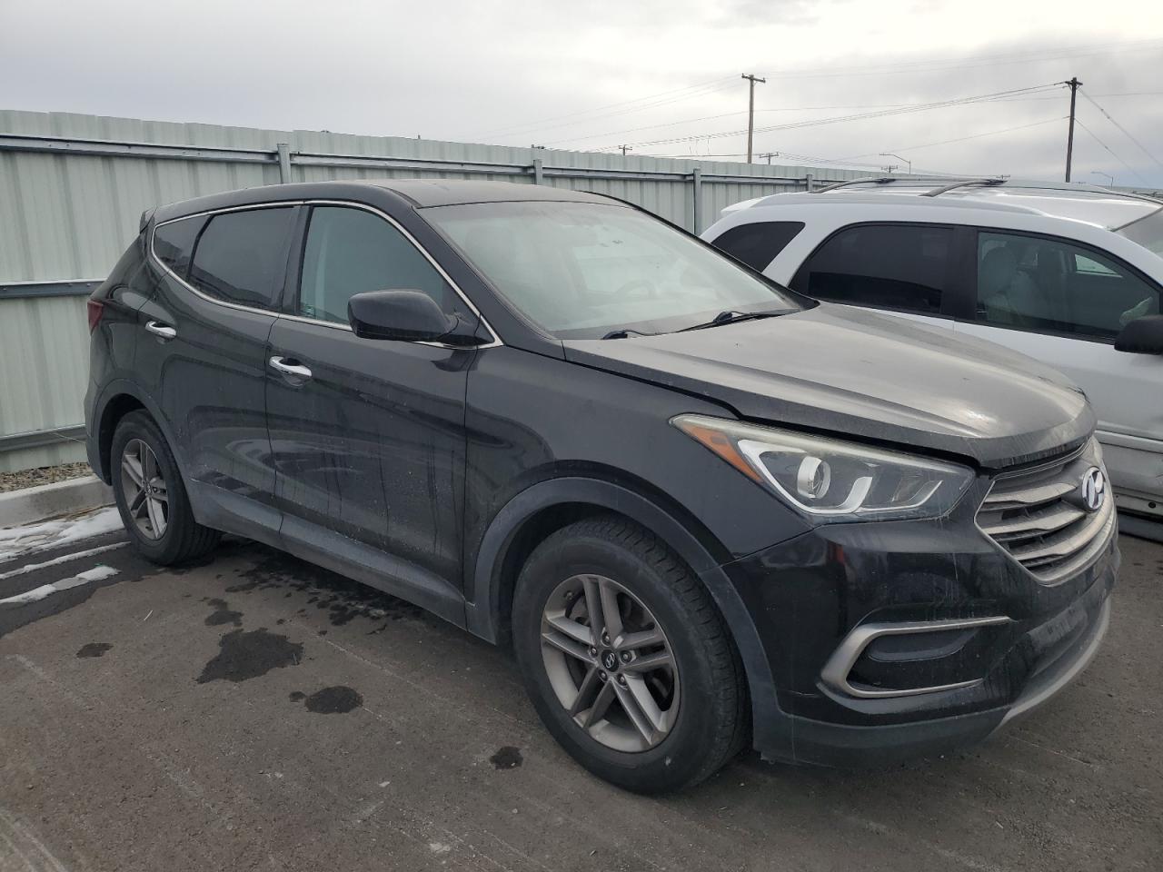 2017 Hyundai Santa Fe - Image 4