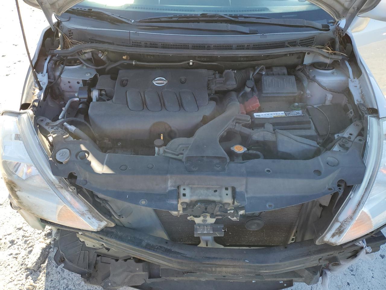 2010 Nissan Versa - Image 11