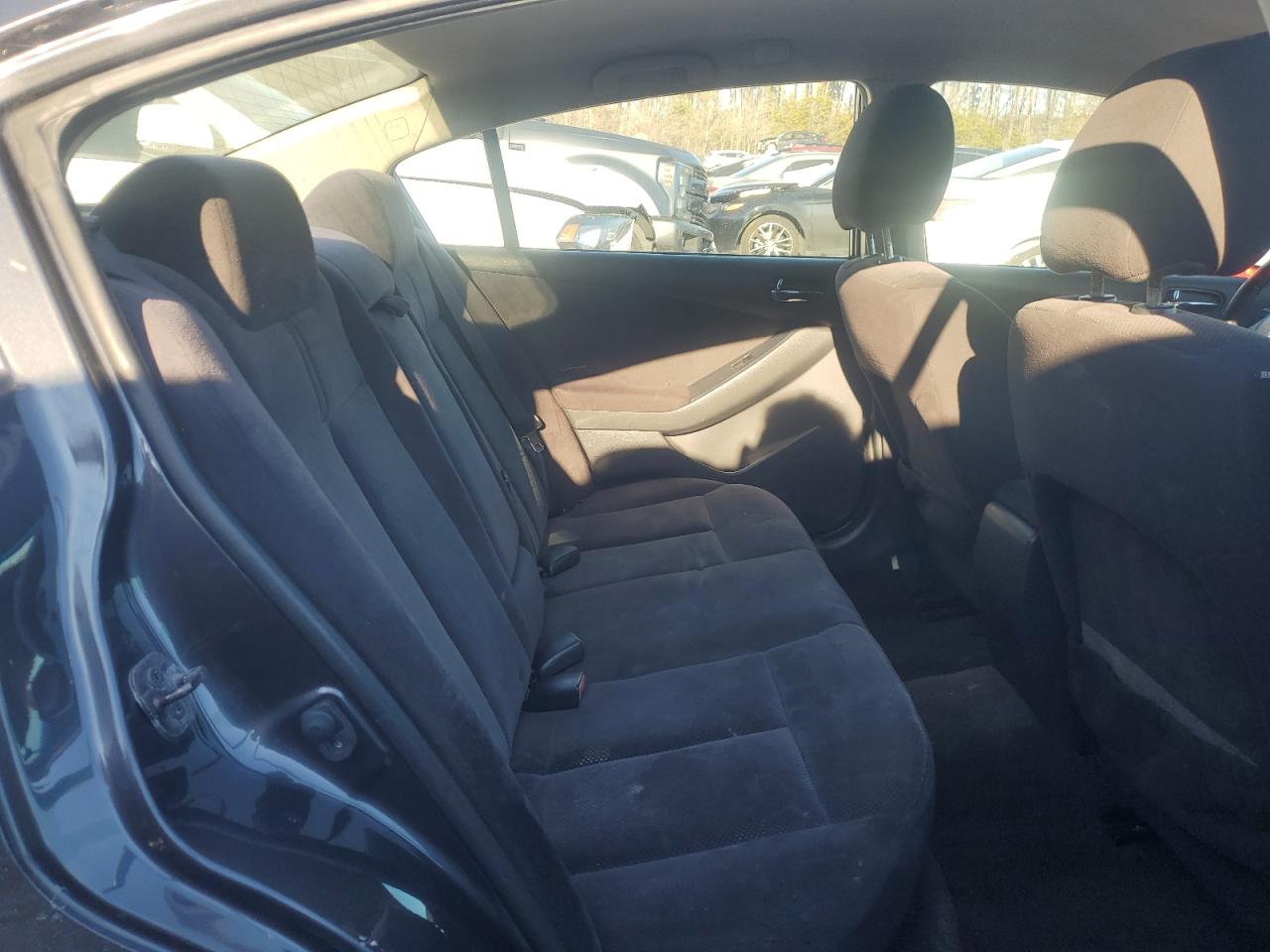 2009 Nissan Altima - Image 10