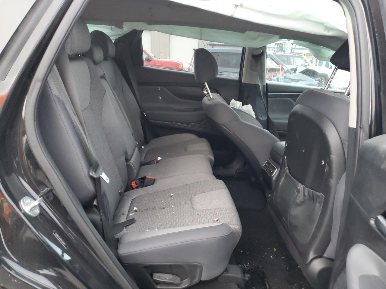 2023 Hyundai Santa Fe - Image 11