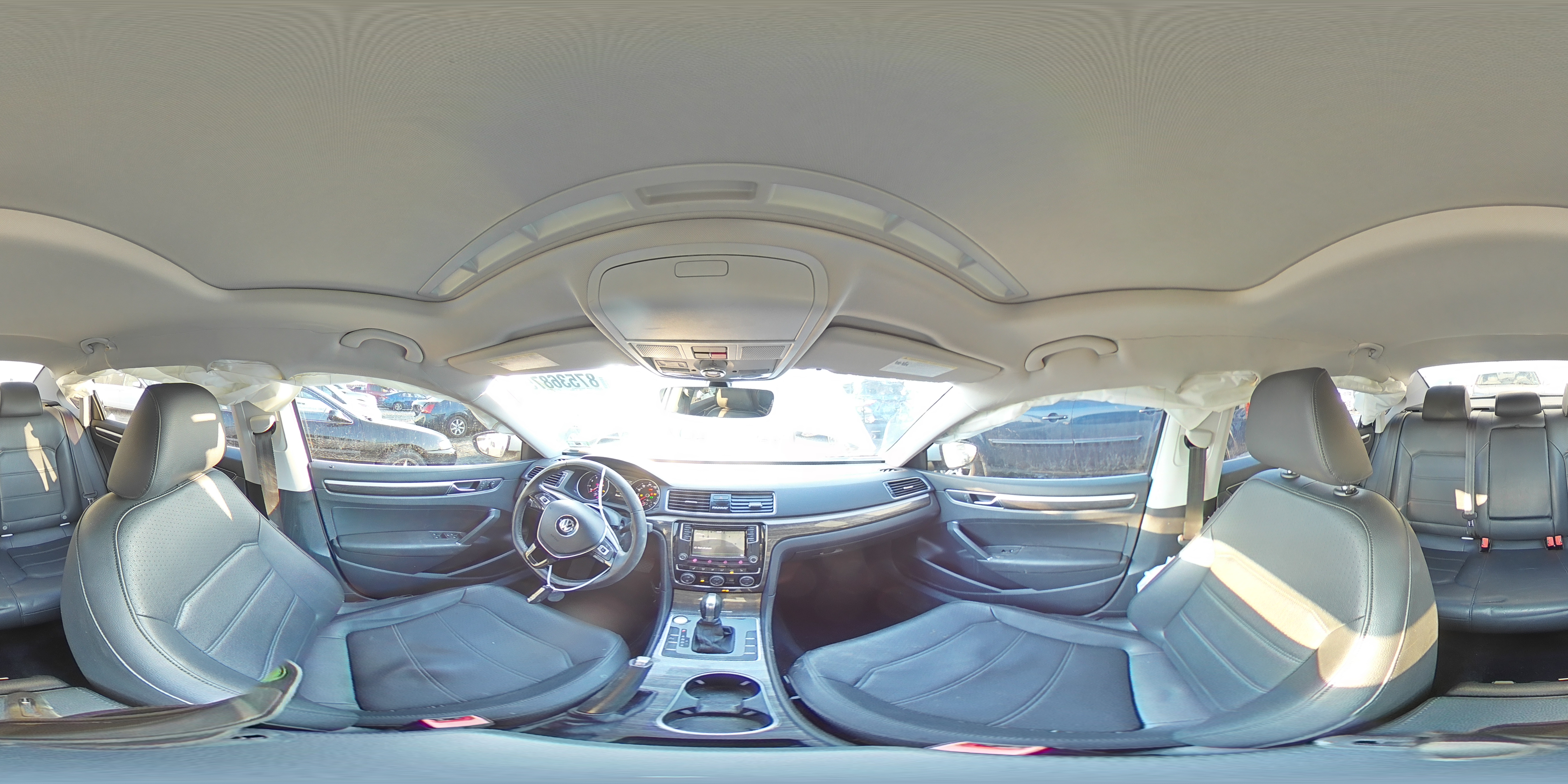 2018 Volkswagen Passat - Image 14