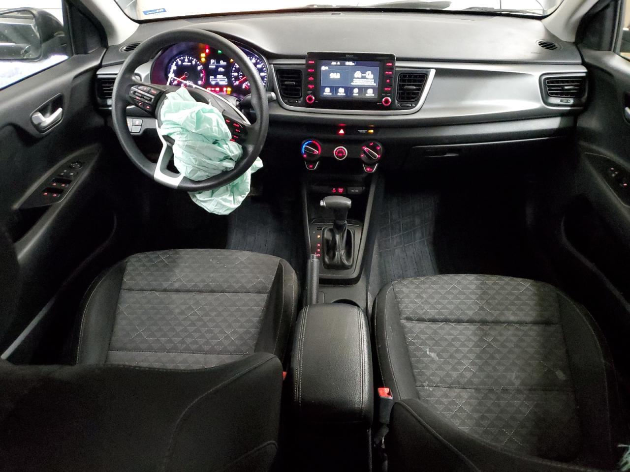 2020 Kia Rio - Image 8