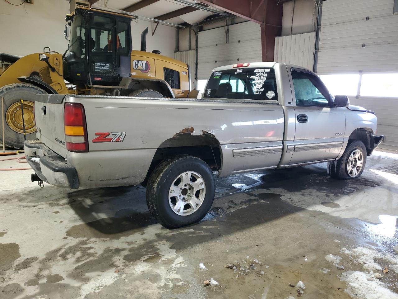 2000 Chevrolet Silverado - Image 3
