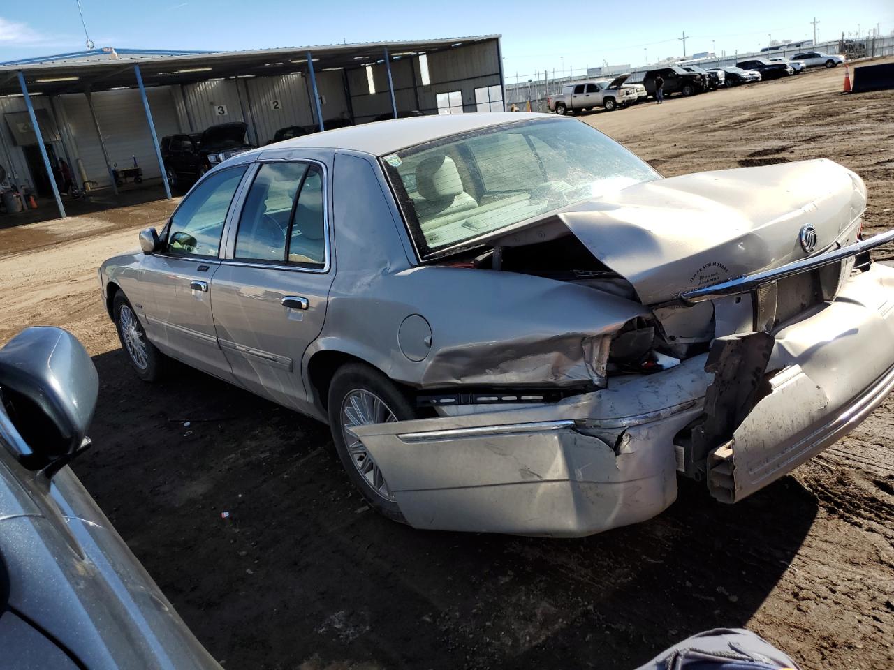 2009 Mercury Grand Marquis - Image 2