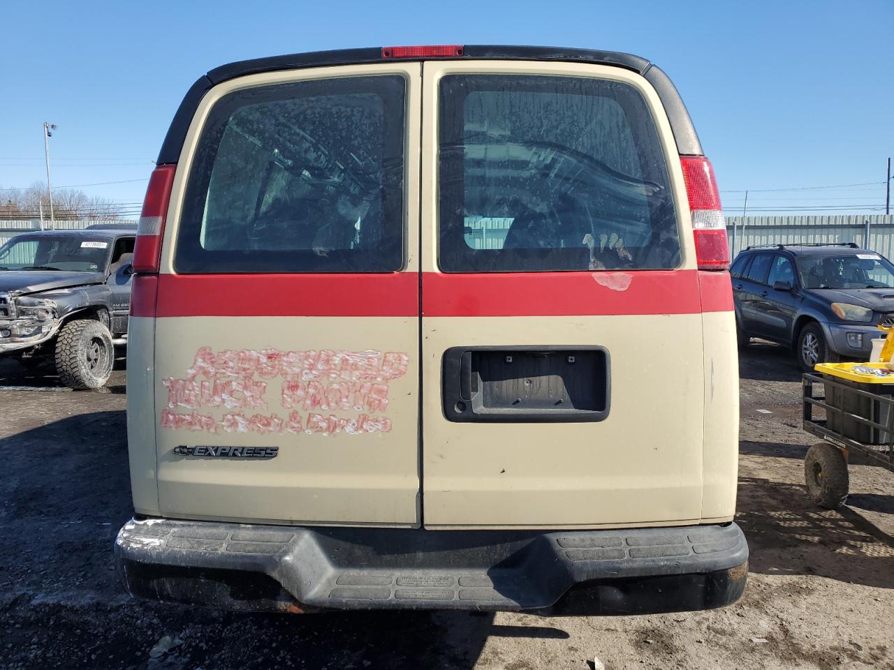 2015 Chevrolet Express - Image 6