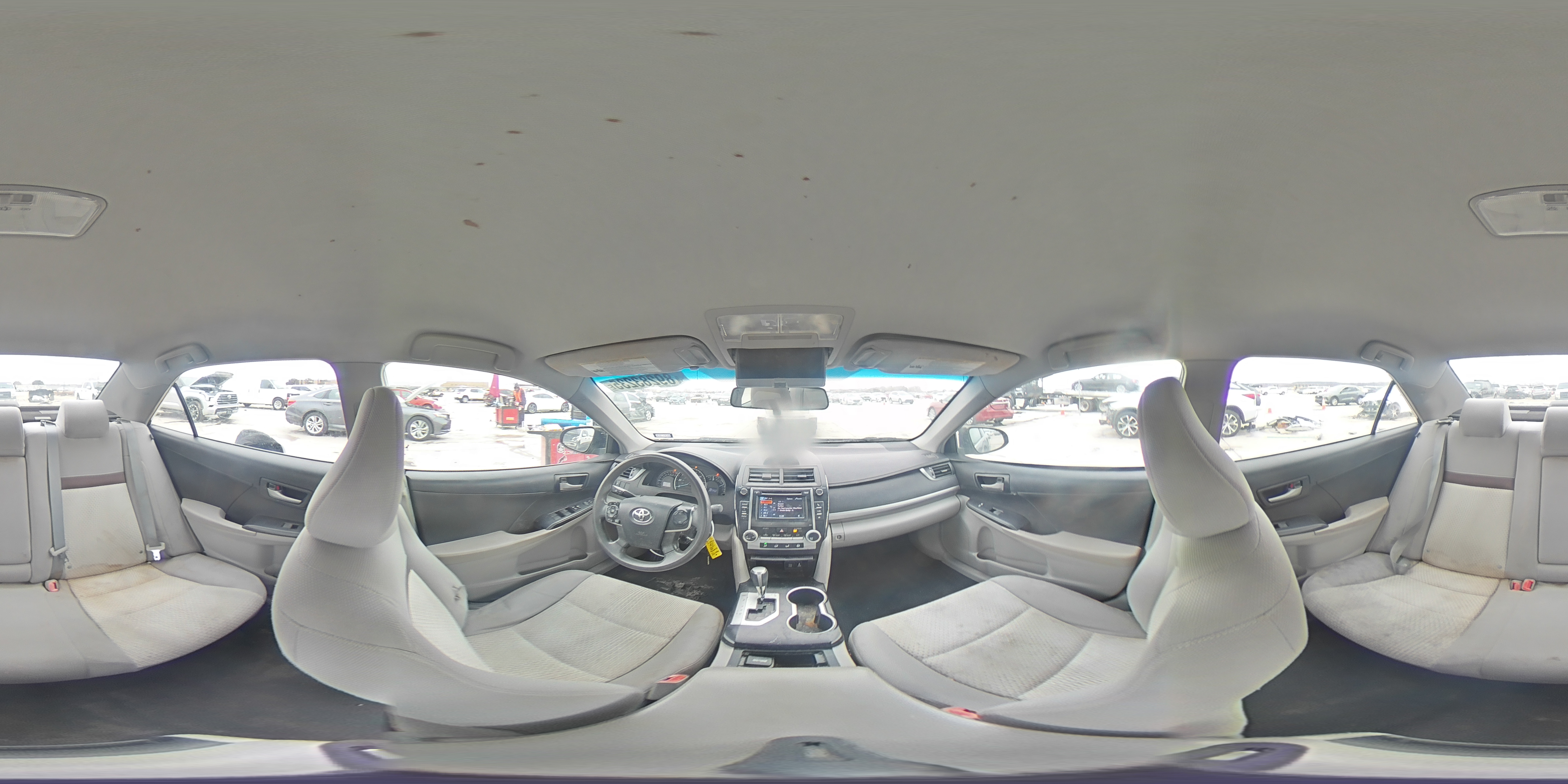 2013 Toyota Camry - Image 14