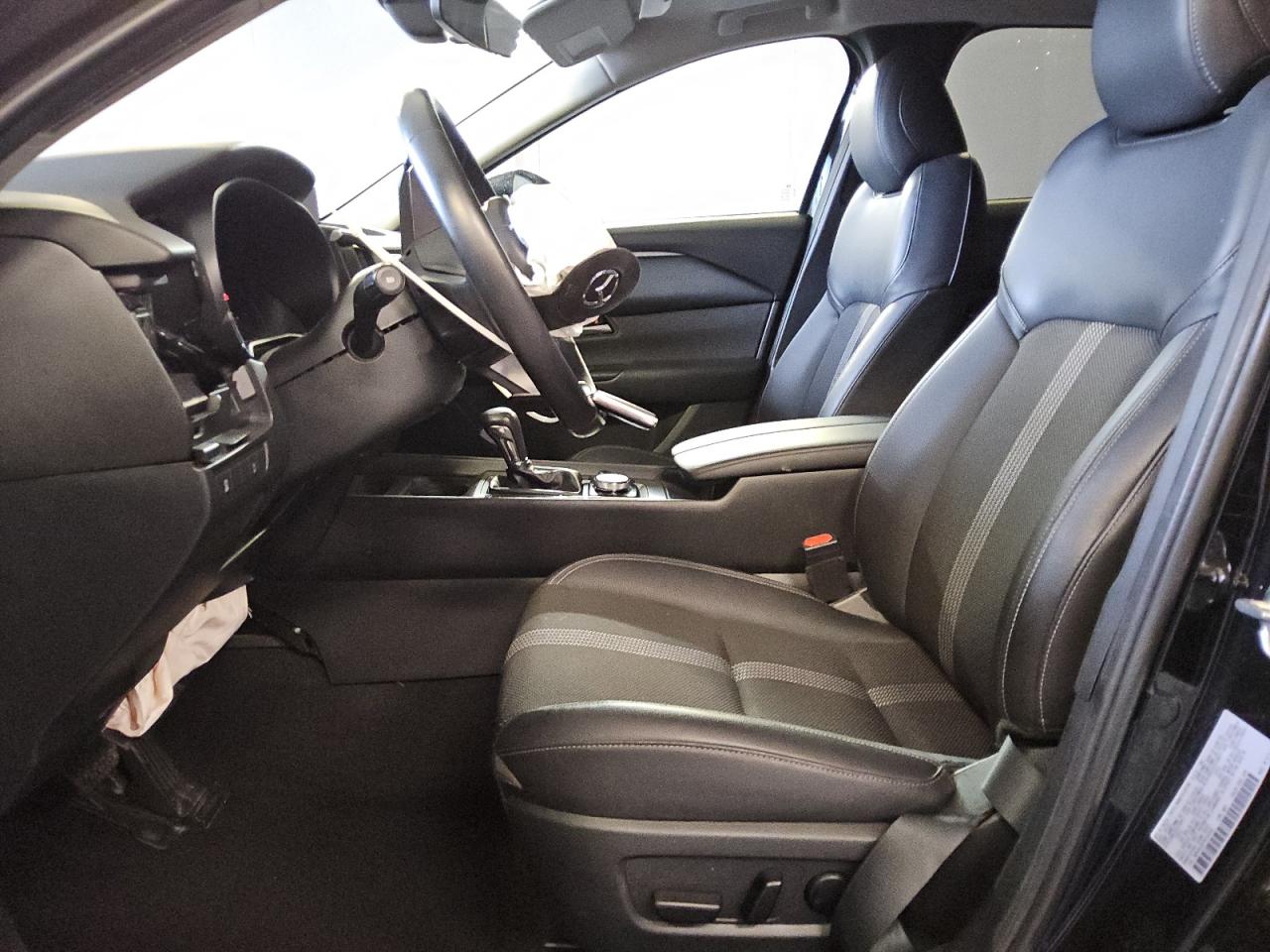 2023 Mazda CX-50 - Image 7