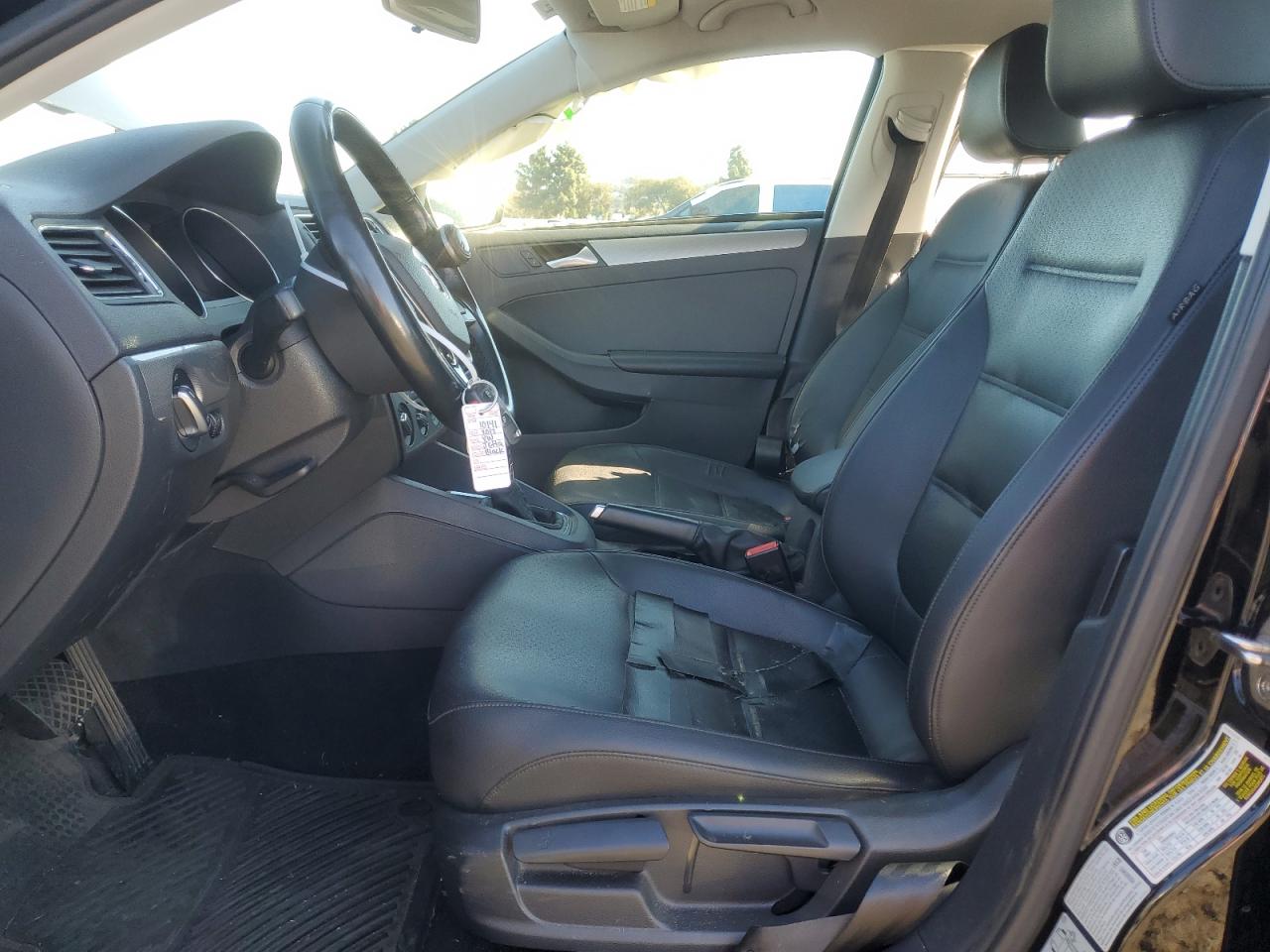 2017 Volkswagen Jetta - Image 7
