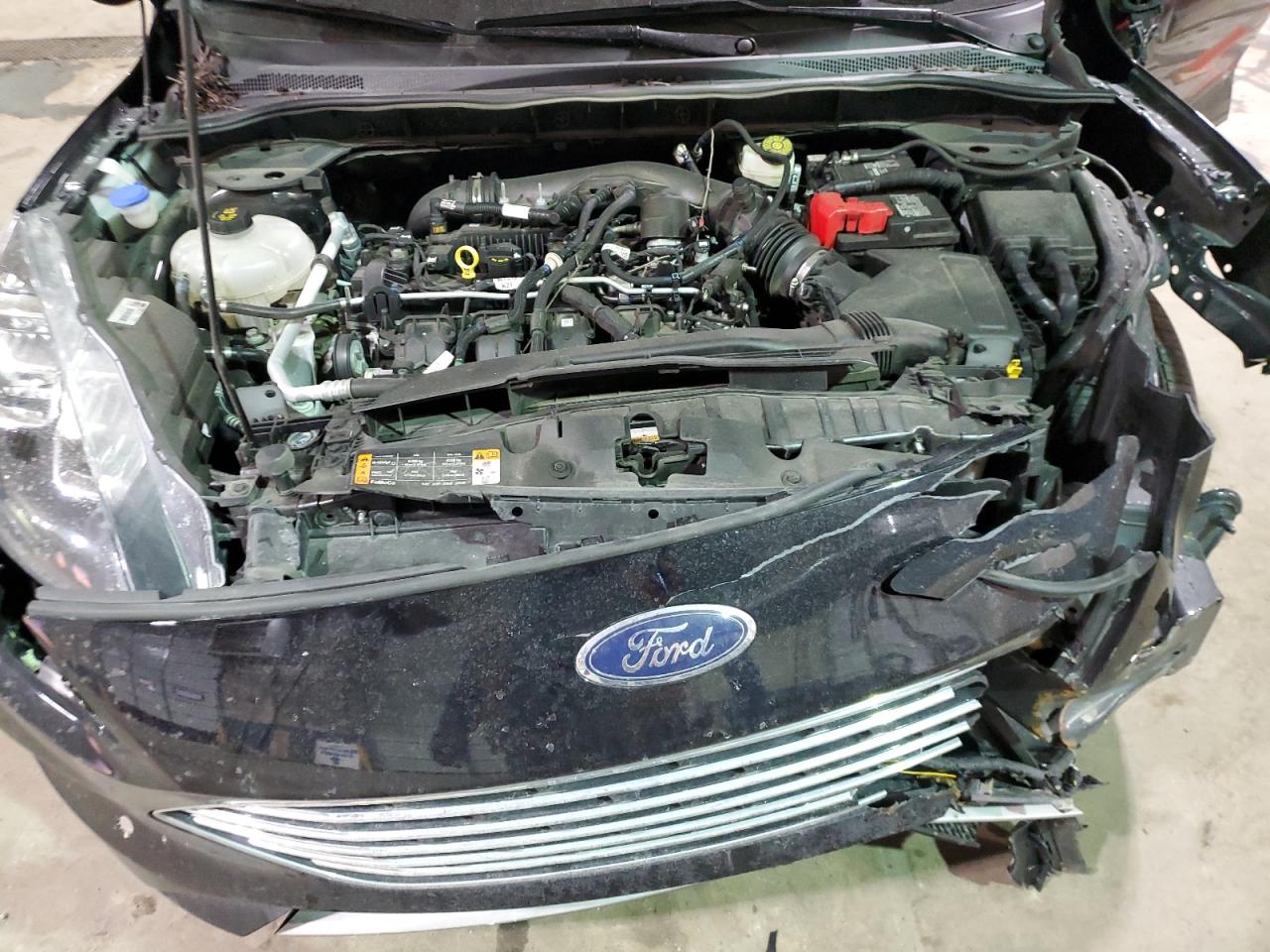 2022 Ford Escape - Image 12
