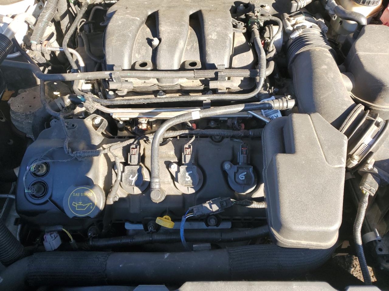 2014 Ford Taurus - Image 11