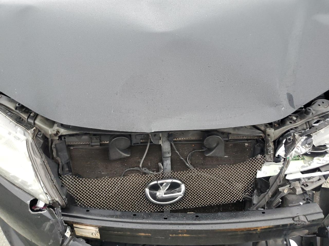 2013 Lexus ES - Image 13