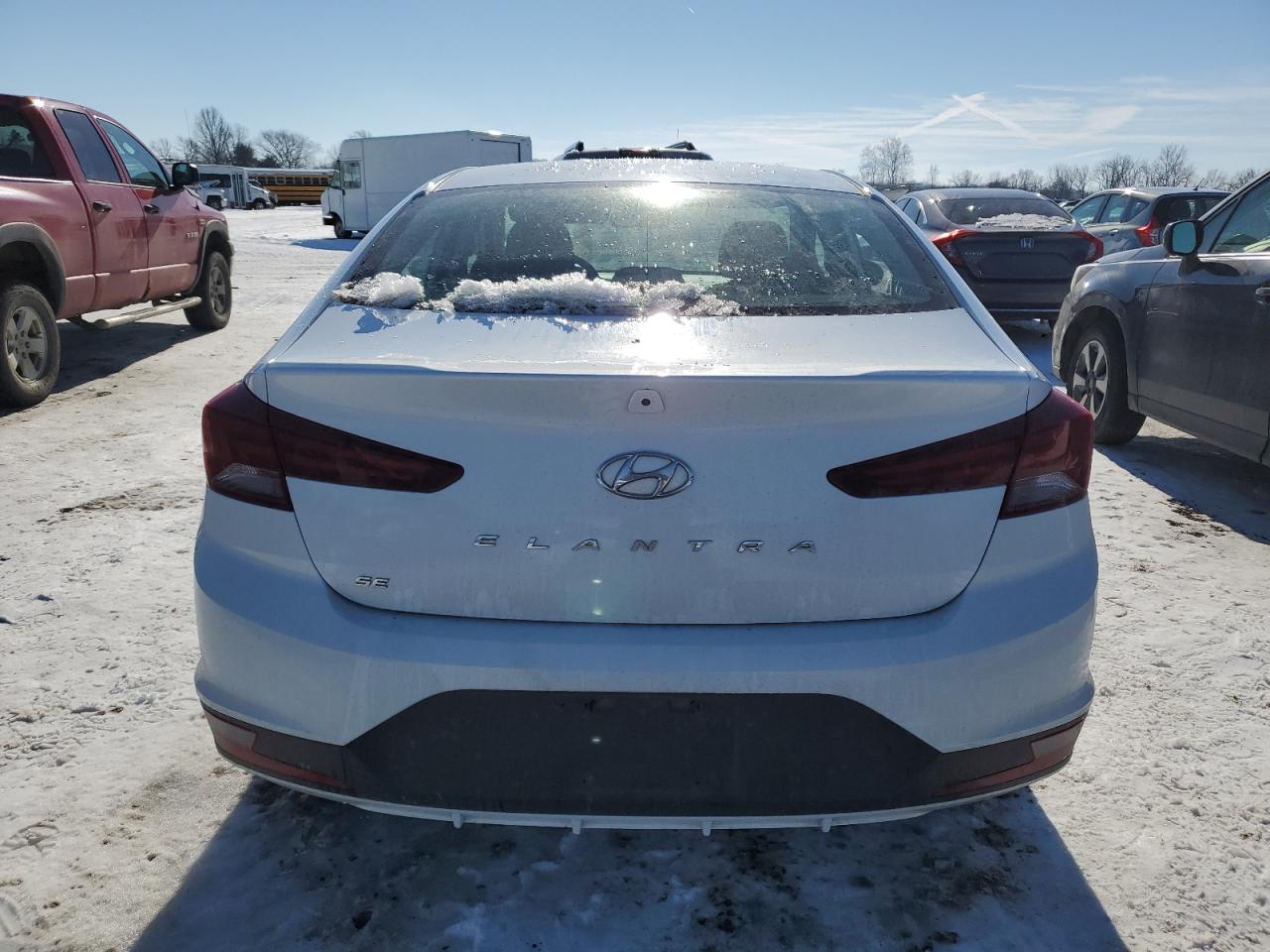 2019 Hyundai Elantra - Image 6