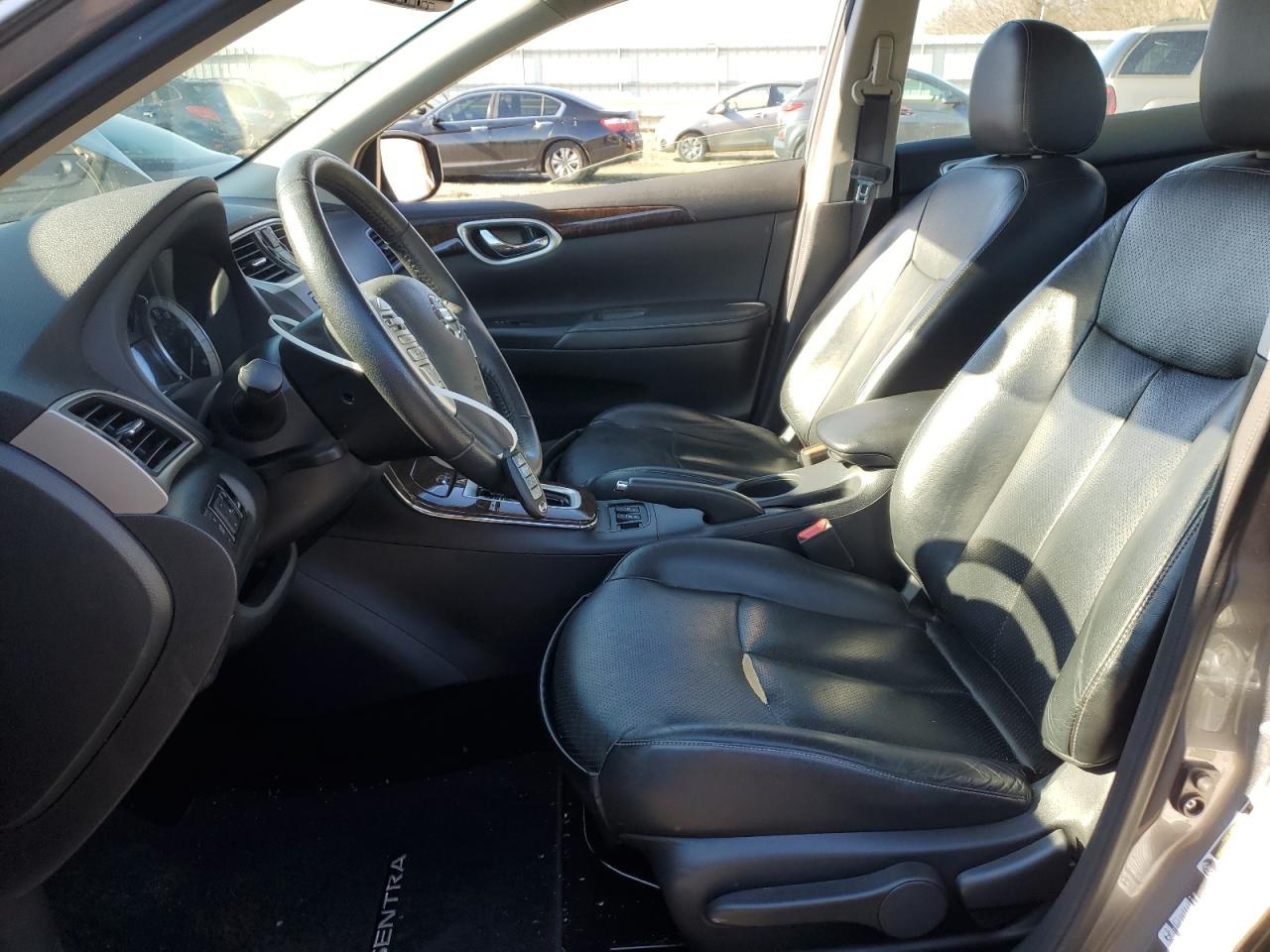 2015 Nissan Sentra - Image 7