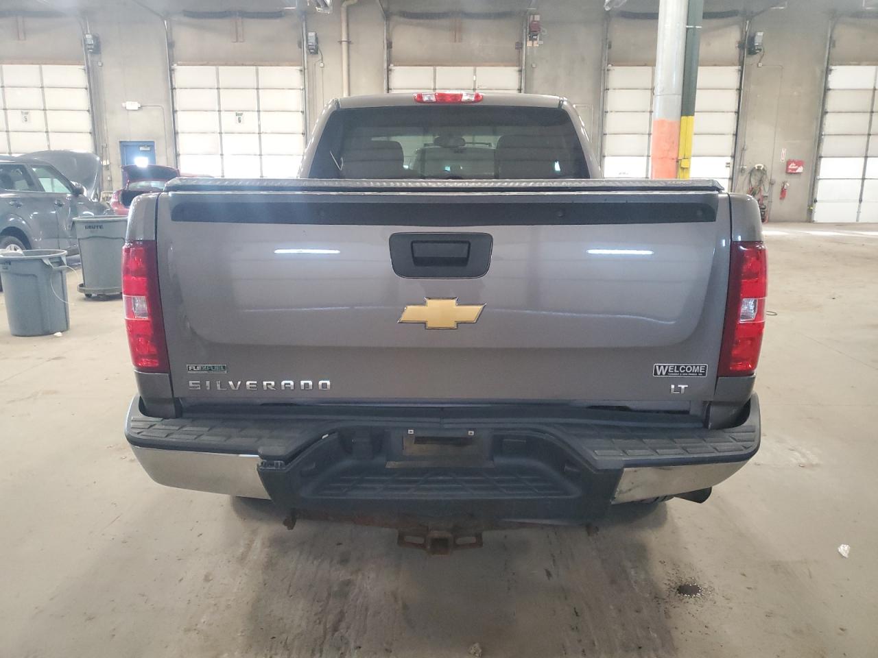 2012 Chevrolet Silverado - Image 6