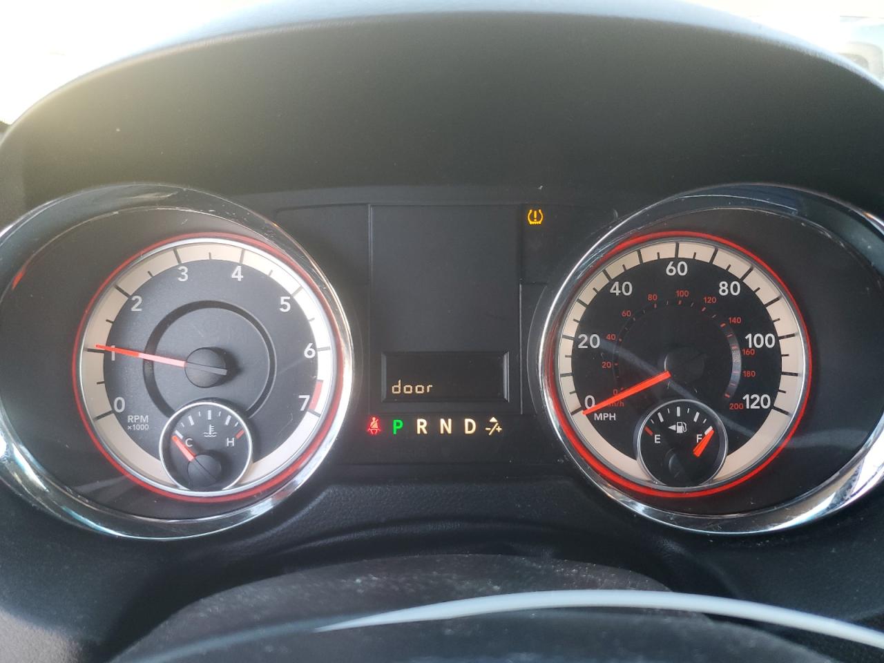 2017 Dodge Caravan - Image 9