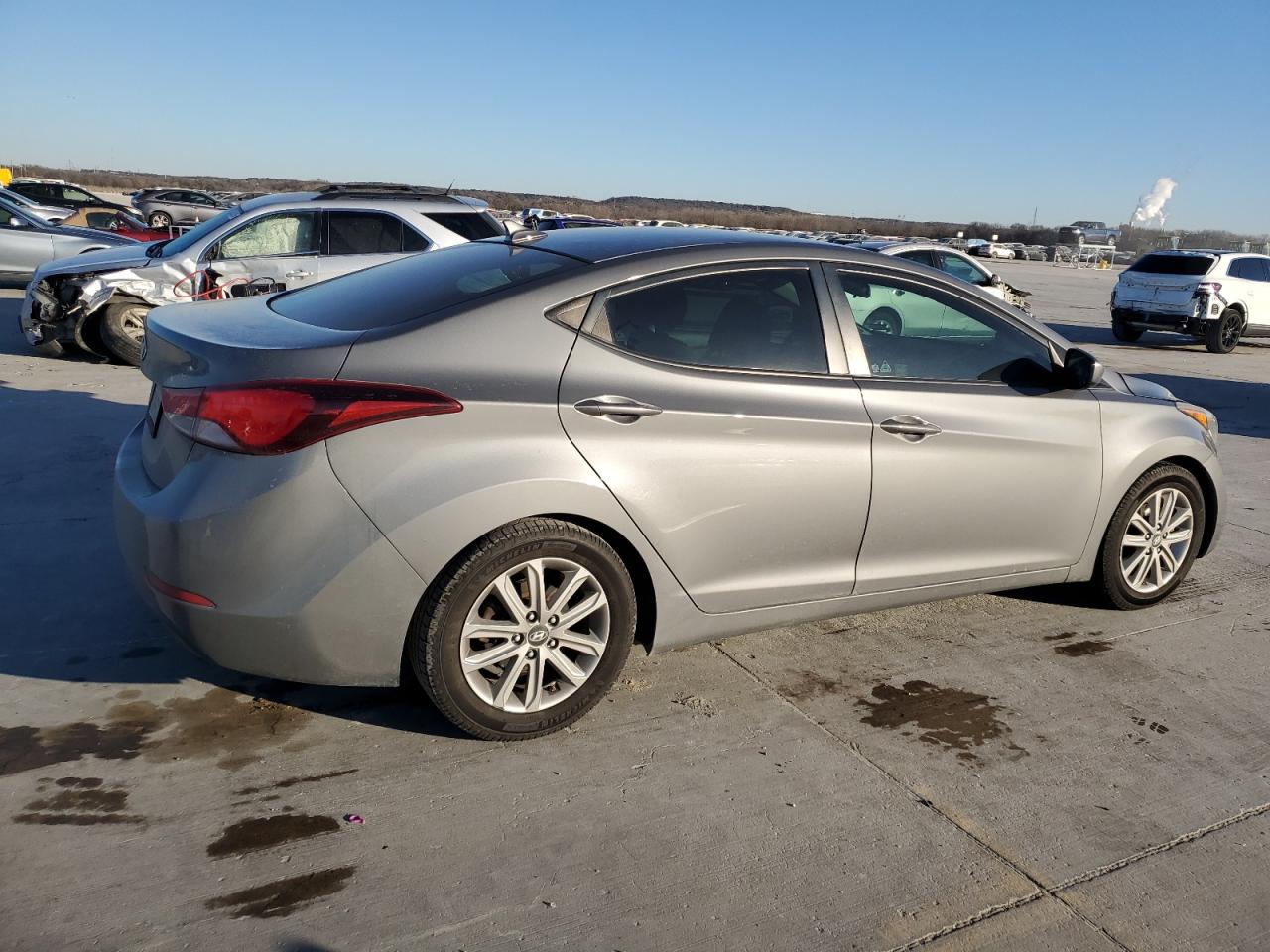 2014 Hyundai Elantra - Image 3