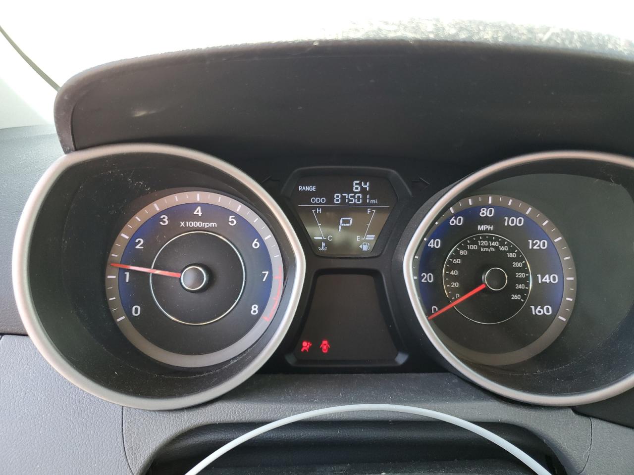 2013 Hyundai Elantra - Image 9