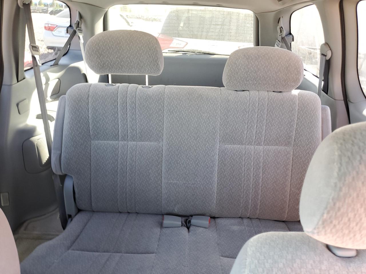 2002 Toyota Sienna Ce VIN: 4T3ZF19C52U478440 Lot: 42342105