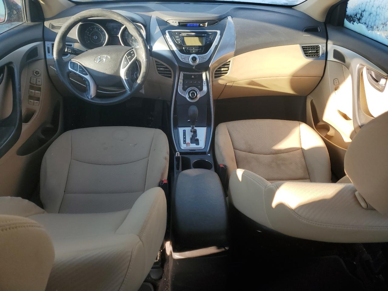 2012 Hyundai Elantra - Image 8