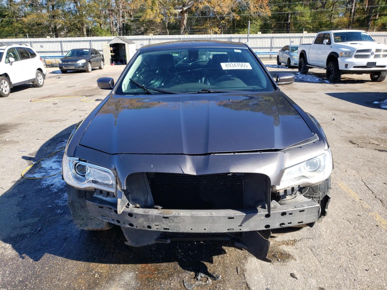 2019 Chrysler 300 - Image 5