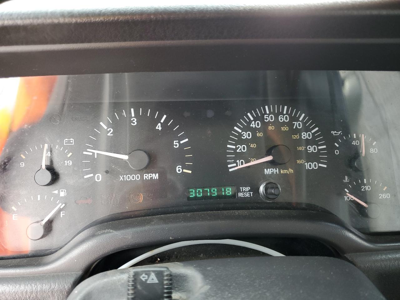 2000 Jeep Grand Cherokee - Image 9