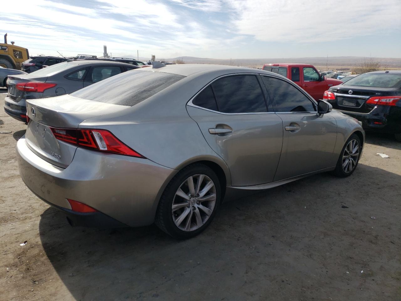 2015 Lexus IS - Image 3