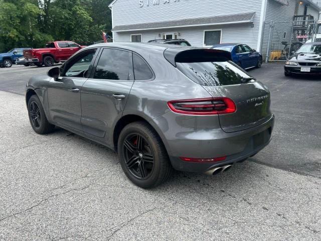 Паркетники PORSCHE MACAN 2015 Вугільний