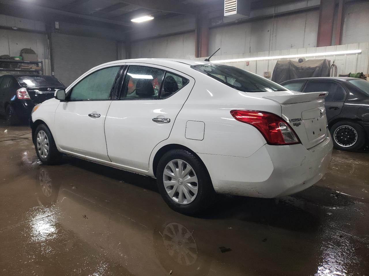 2013 Nissan Versa - Image 2