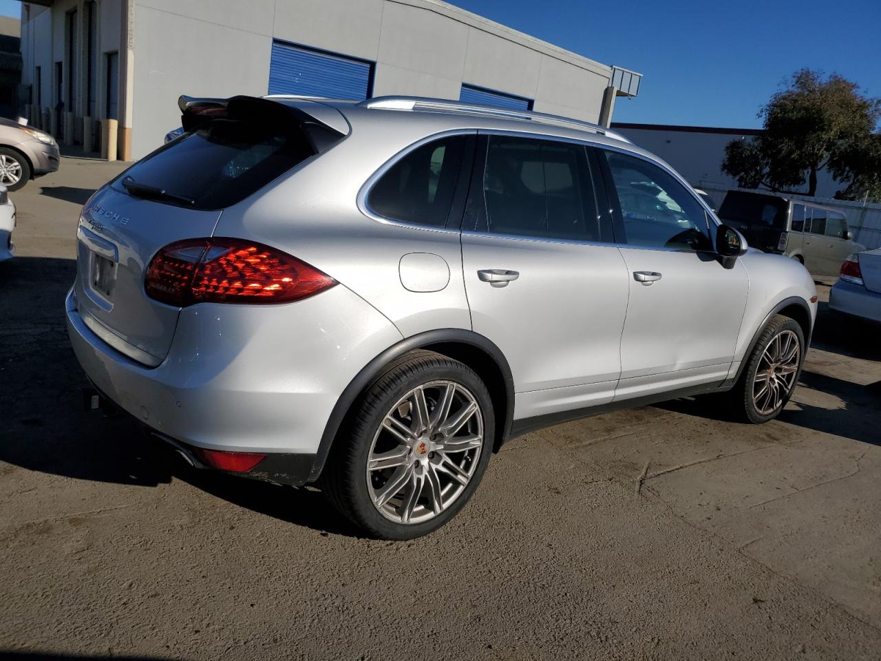 VIN WP1AA2A23DLA19304 2013 PORSCHE CAYENNE no.3