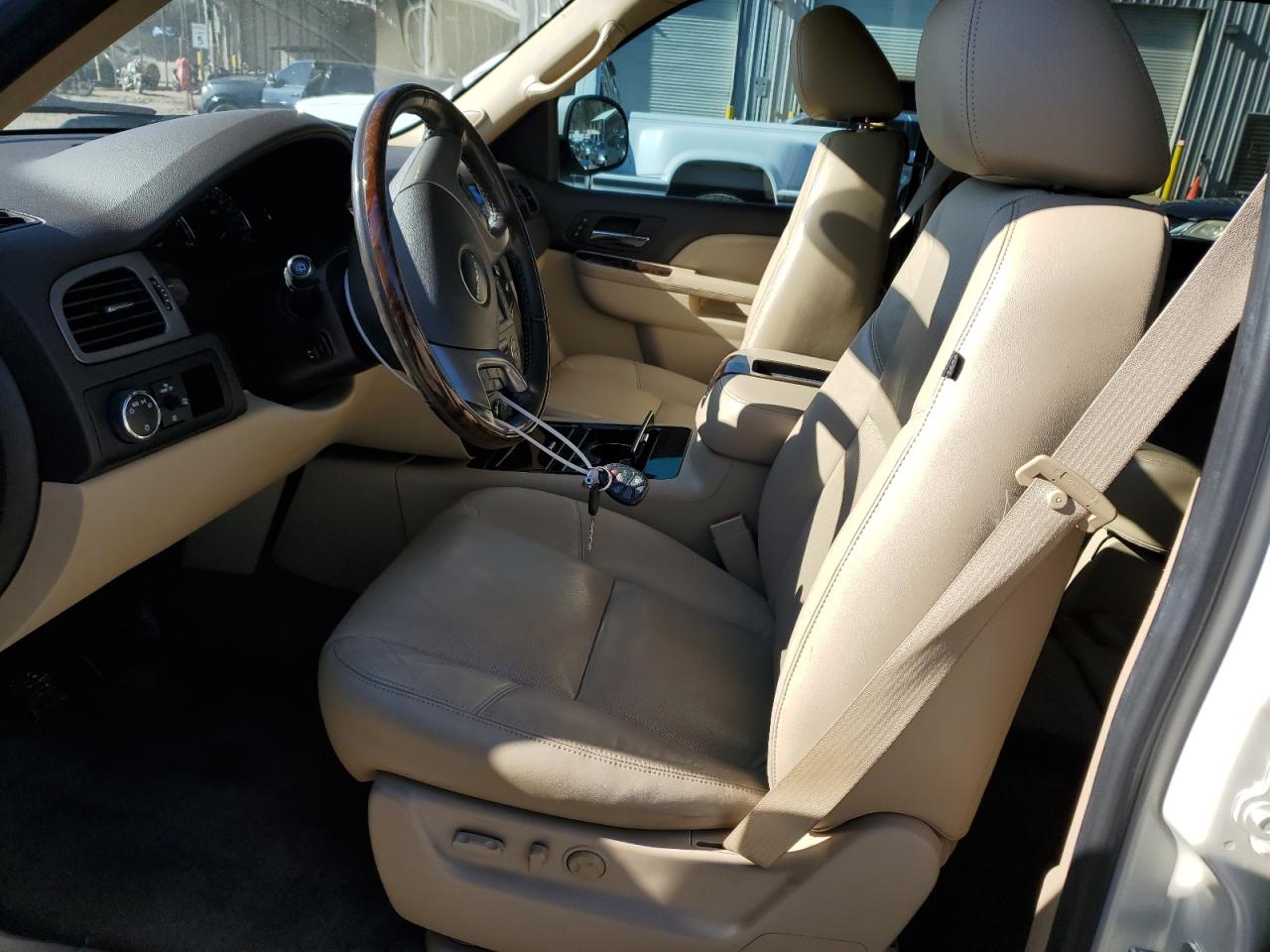 2012 GMC Yukon - Image 7