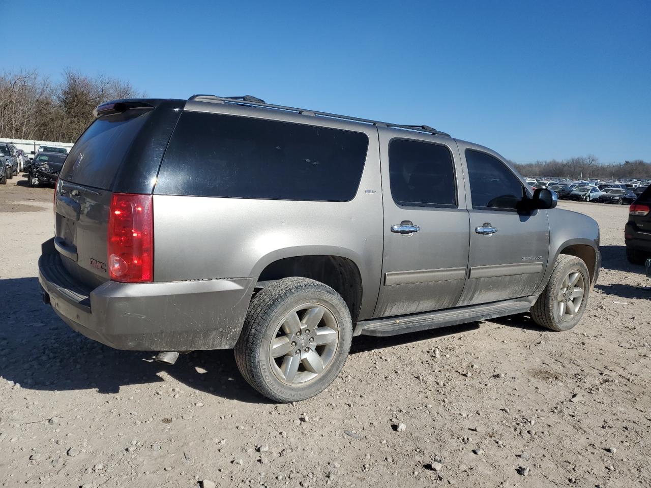 2012 GMC Yukon - Image 3