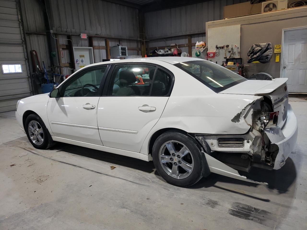 2005 Chevrolet Malibu - Image 2