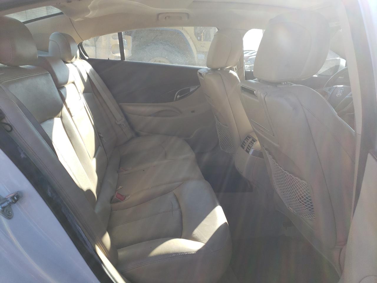 2011 Buick LaCrosse - Image 11