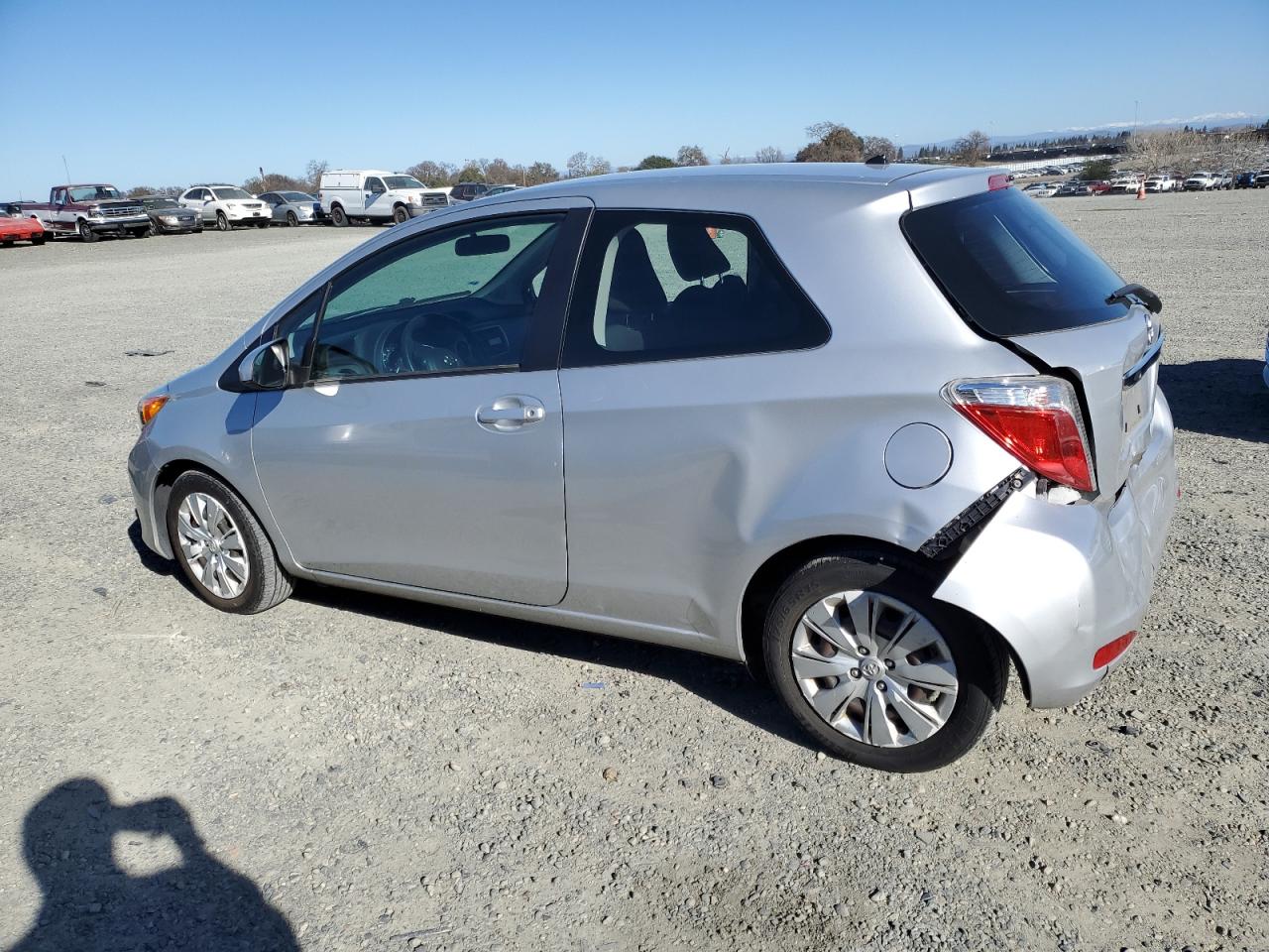 2014 Toyota Yaris - Image 2